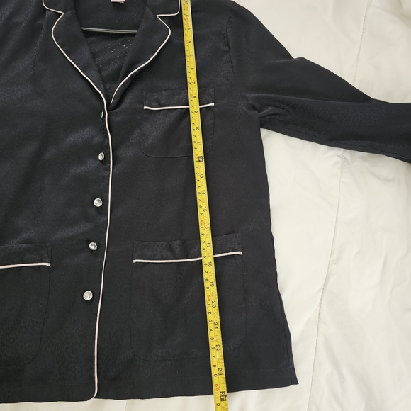 Victoria’s Secret Black Satin Pajama Top Leopard Print Rhinestone Back - Picture 10 of 12